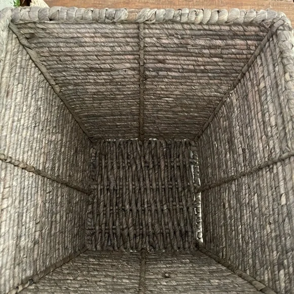 🌿Boho Style Basket/Planter/Trash Can🌿 - Picture 2 of 6